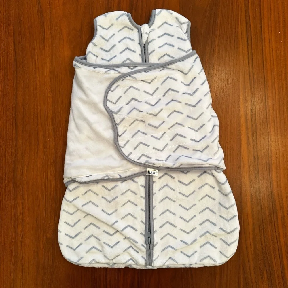 Halo Pottery Barn Kids Exclusive White and Blue sleepsack newborn fleece swaddle